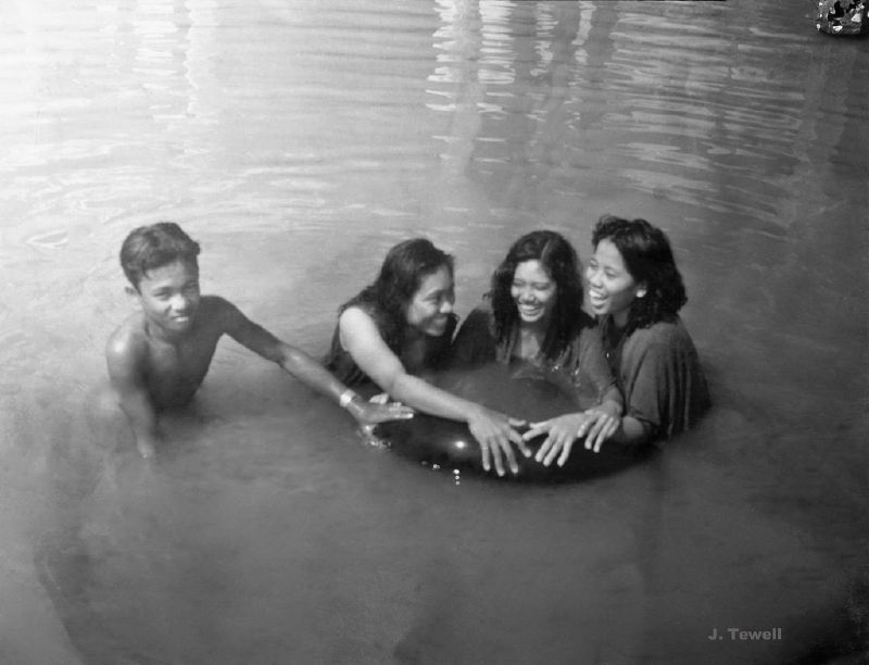 Stunning photos of Manila Pre-WWII from John Tewell